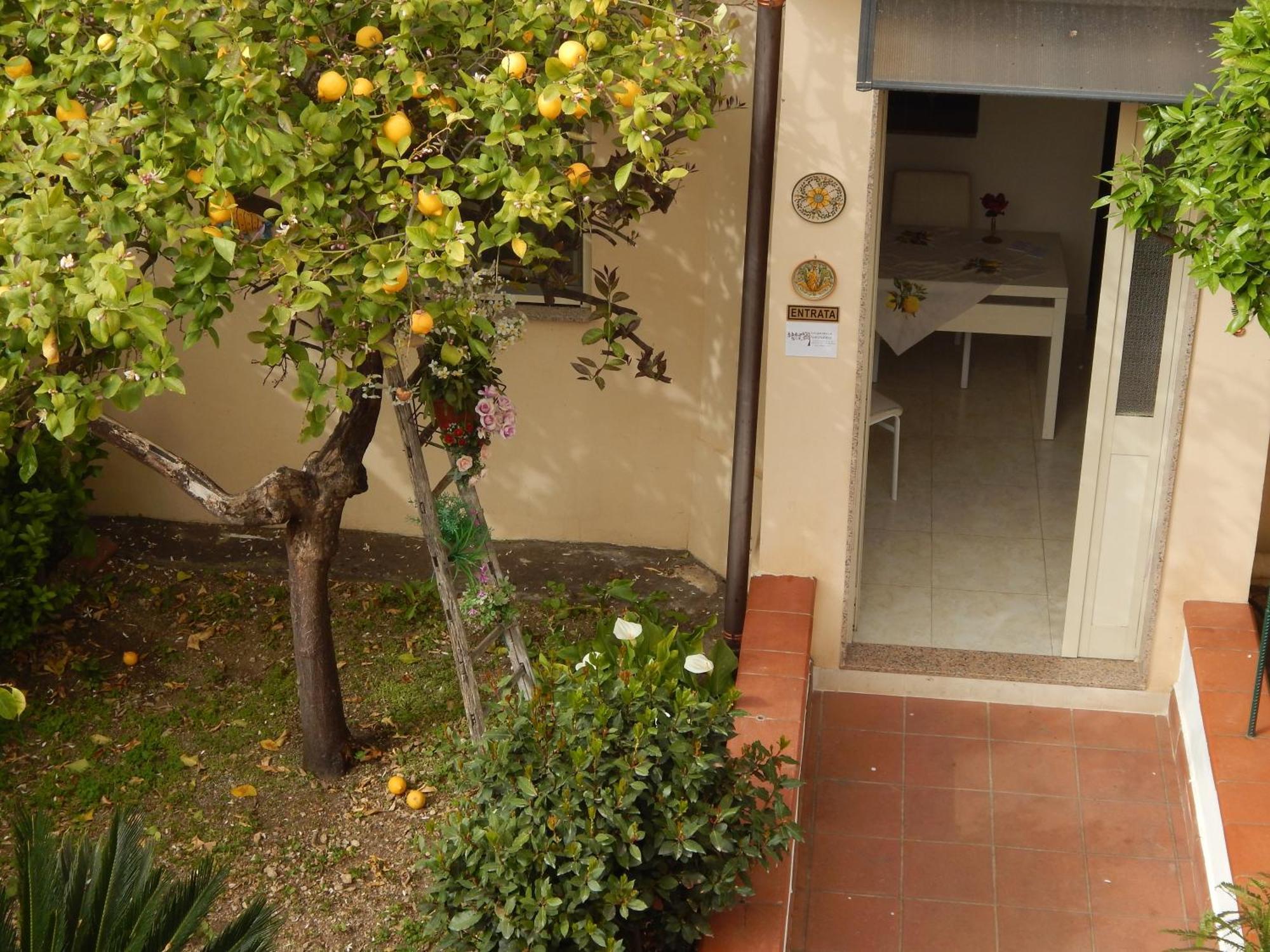 Appartamento Nel Giardino Di Nunziatina Syracuse Esterno foto